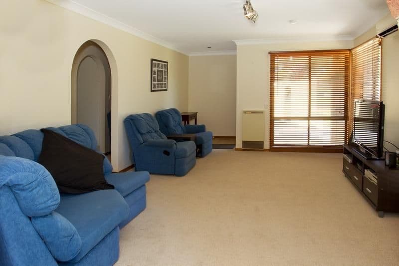 10 Garlin Close, NORTH NOWRA NSW 2541, North Nowra - Thumbnail 3