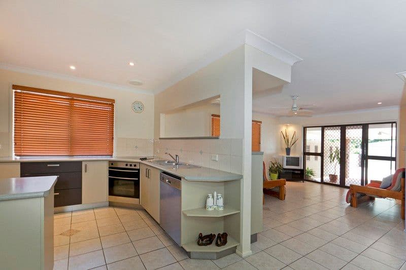 22 Sheena Street, WELLINGTON POINT QLD 4160, Wellington Point - Thumbnail 3
