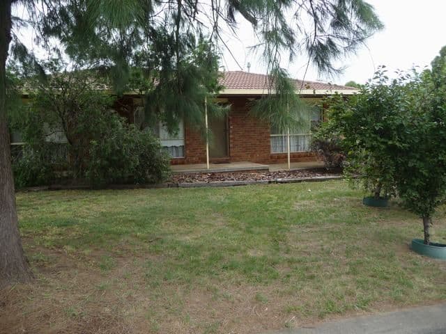 48 Pugsley Avenue, ESTELLA NSW 2650, Estella - Thumbnail 2