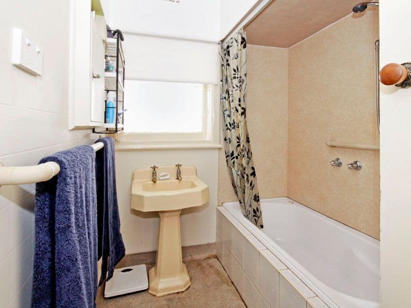 21 Panorama Road, HERNE HILL VIC 3218, Herne Hill - Thumbnail 8