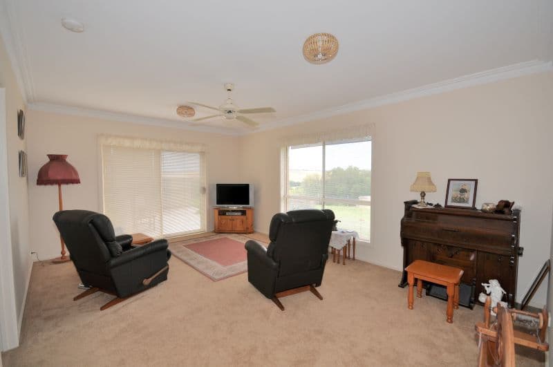 18 Thomson Street, SHELFORD VIC 3329, Shelford - Thumbnail 6