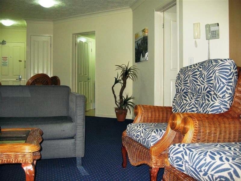 275 'Turtle Beach II' 2360 Gold Coast Highway, MERMAID BEACH QLD 4218, Mermaid Beach - Thumbnail 5