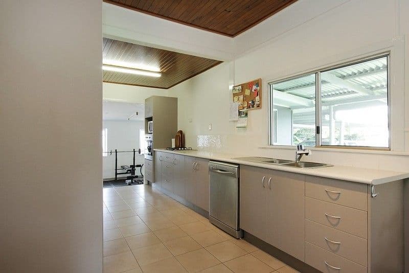 30 Harvison Street, EAST MACKAY QLD 4740, East Mackay - Thumbnail 5