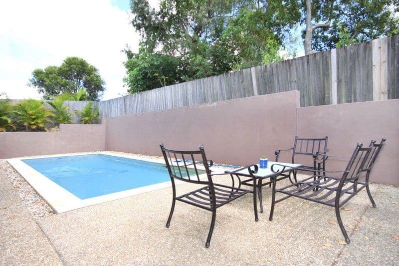 5 Golf View Terrace, ROBINA QLD 4226, Robina - Thumbnail 2