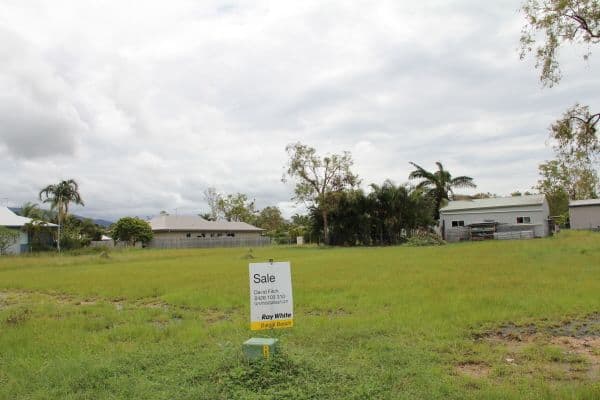 11 Turnberry Court, BALGAL BEACH QLD 4816, Balgal Beach - Thumbnail 2