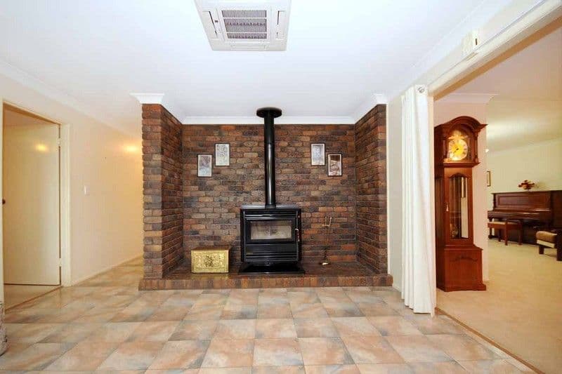 7 Maureen Court, COTSWOLD HILLS QLD 4350, Cotswold Hills - Thumbnail 3