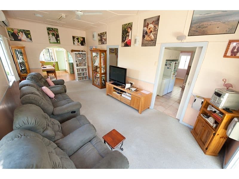 8 Bourke Street, PARK AVENUE QLD 4701, Park Avenue - Thumbnail 7