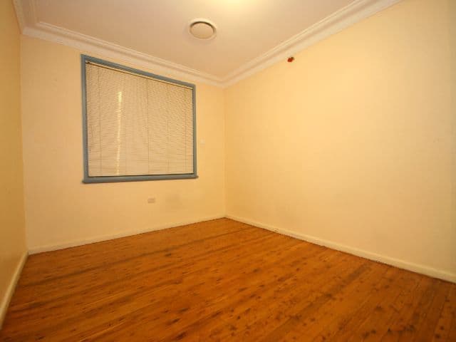 67 Denman Road, GEORGES HALL NSW 2198, Georges Hall - Thumbnail 7