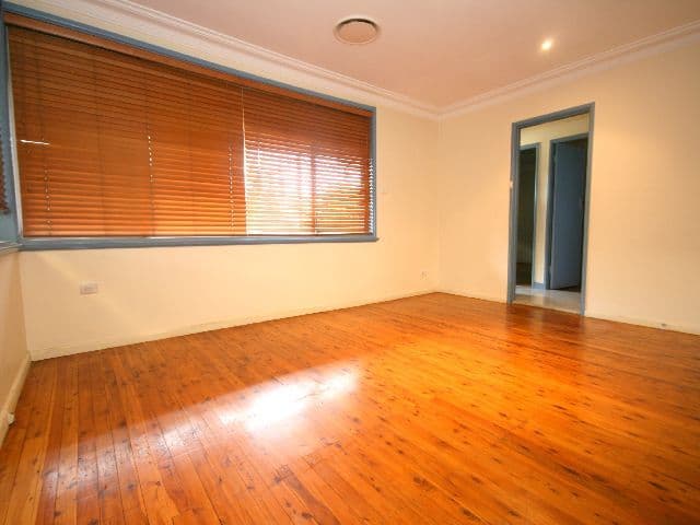 67 Denman Road, GEORGES HALL NSW 2198, Georges Hall - Thumbnail 5