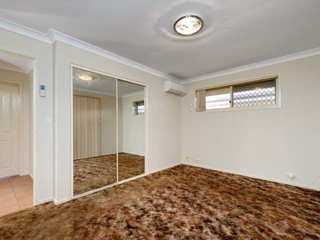 36 Greenlaw Place, EIGHT MILE PLAINS QLD 4113, Eight Mile Plains - Thumbnail 4