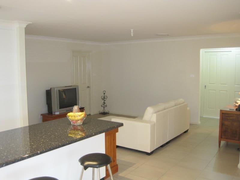 14 Jake Miller Place, YOUNG NSW 2594, Young - Thumbnail 7
