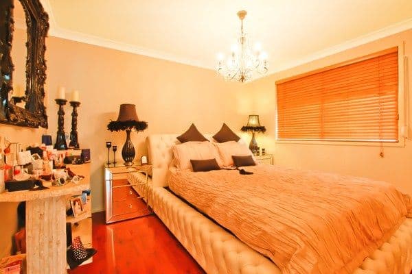 70 Graham Avenue, CASULA NSW 2170, Casula - Thumbnail 7