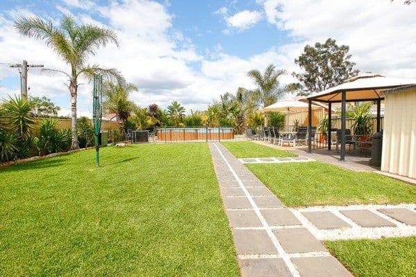 70 Graham Avenue, CASULA NSW 2170, Casula - Thumbnail 2