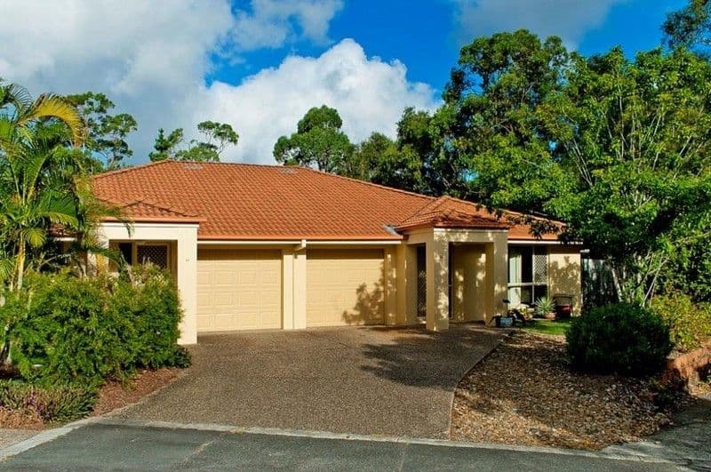 95 Arundel Drive, ARUNDEL QLD 4214, Arundel - Thumbnail 3