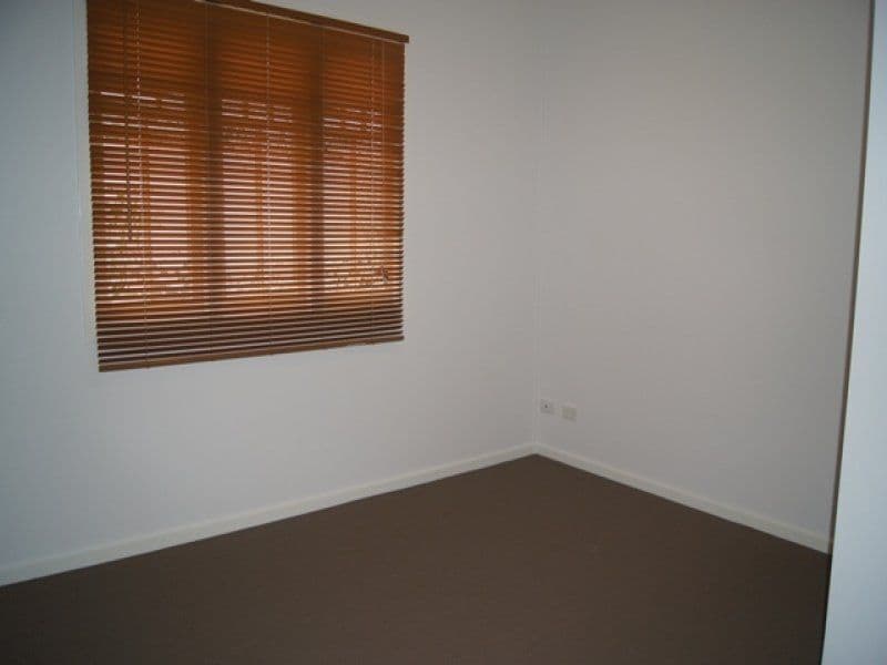 24 McGrath Lane, BOOVAL QLD 4304, Booval - Thumbnail 5