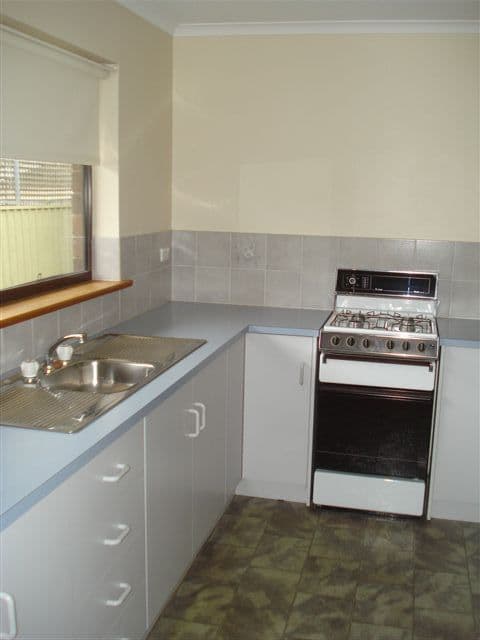 2/28 Zanoni Crescent, SURREY DOWNS SA 5126, Surrey Downs - Thumbnail 2