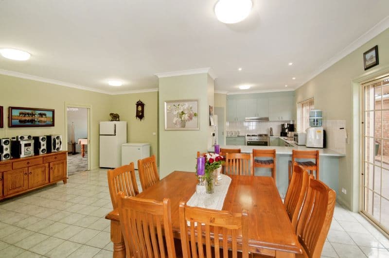 75 Cameron Crescent, LARA VIC 3212, Lara - Thumbnail 2