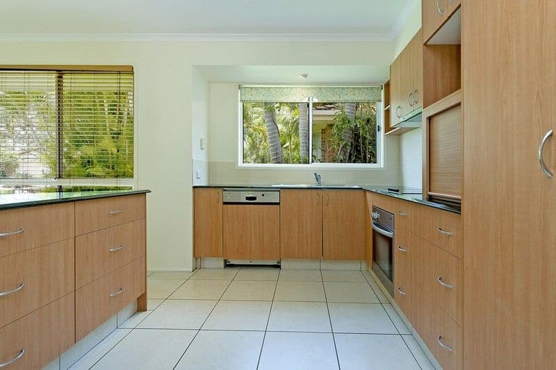 45 Kingaroy Avenue, HELENSVALE QLD 4212, Helensvale - Thumbnail 4