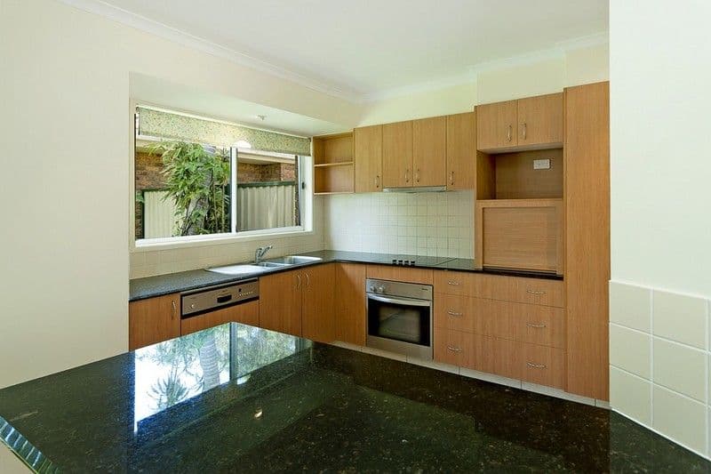 45 Kingaroy Avenue, HELENSVALE QLD 4212, Helensvale - Thumbnail 2