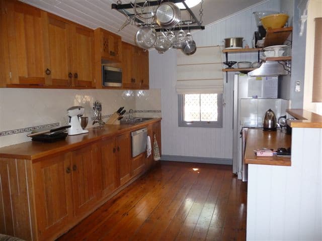 9 Grenier Street, NORTH TOOWOOMBA QLD 4350, North Toowoomba - Thumbnail 4