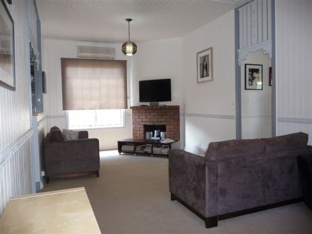 9 Grenier Street, NORTH TOOWOOMBA QLD 4350, North Toowoomba - Thumbnail 6
