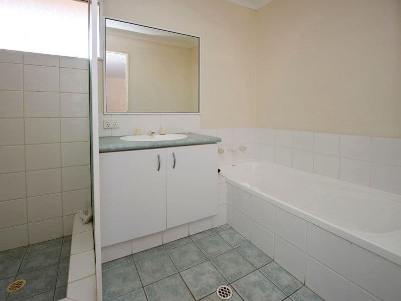4 Page Avenue, BENTLEY WA 6102, Bentley - Thumbnail 8
