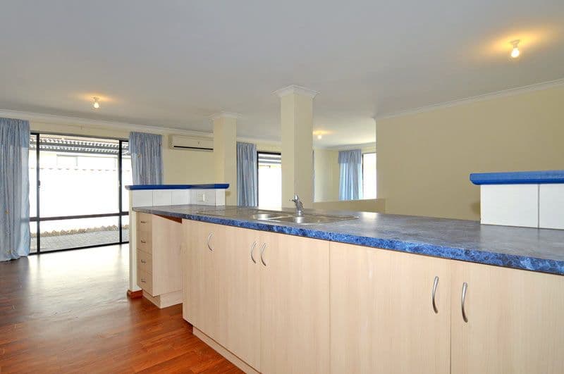 18 Whimbrel Parade, BEECHBORO WA 6063, Beechboro - Thumbnail 2