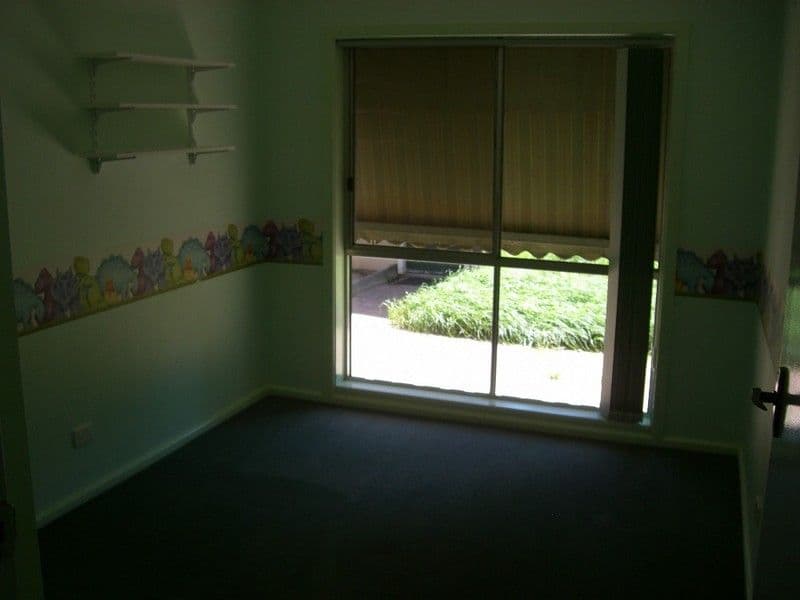 127 Hughes Street, DENILIQUIN NSW 2710, Deniliquin - Thumbnail 4