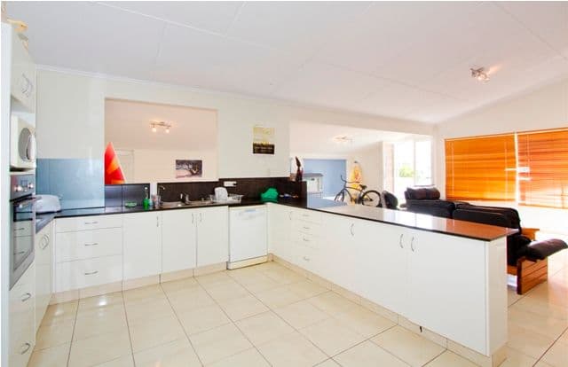 90 Seagull Avenue, MERMAID BEACH QLD 4218, Mermaid Beach - Thumbnail 4