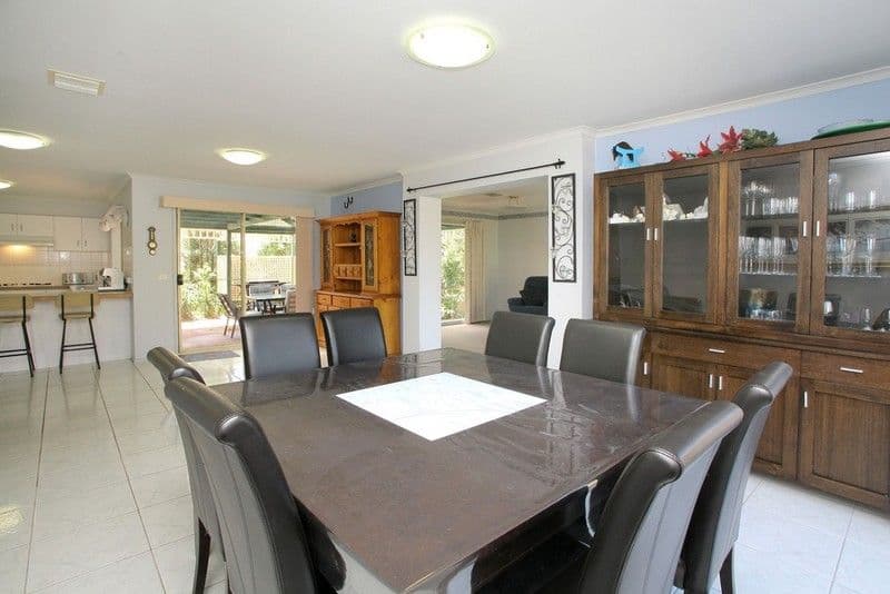 9 Armstrong Drive, ROWVILLE VIC 3178, Rowville - Thumbnail 8