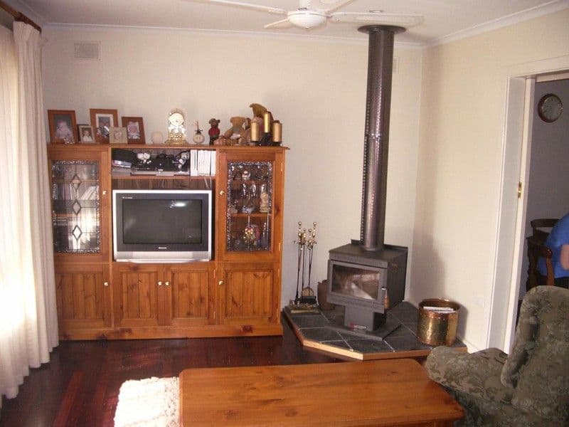 33 Campbell Street, BORDERTOWN SA 5268, Bordertown - Thumbnail 4