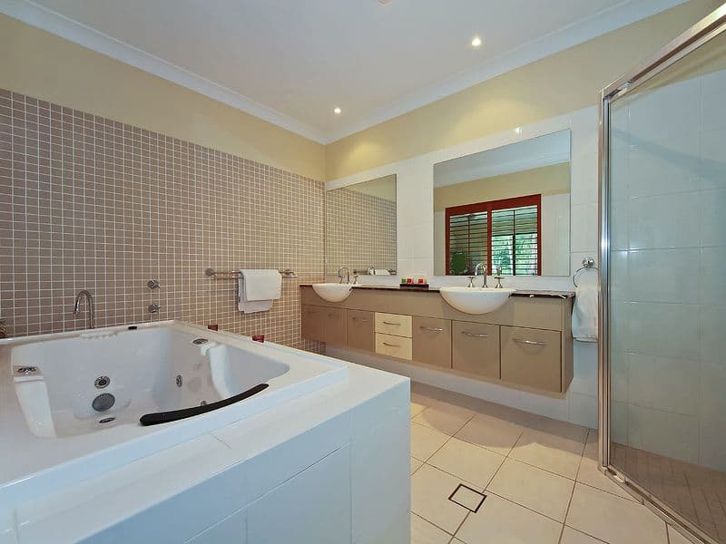 14 Northpoint Close, ROBINA QLD 4226, Robina - Thumbnail 4