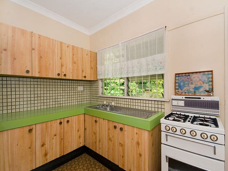 51 Kaye Street, BARDON QLD 4065, Bardon - Thumbnail 5