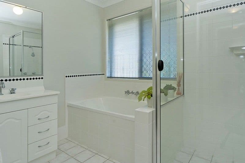 6 Palm Street, PACIFIC PINES QLD 4211, Pacific Pines - Thumbnail 8