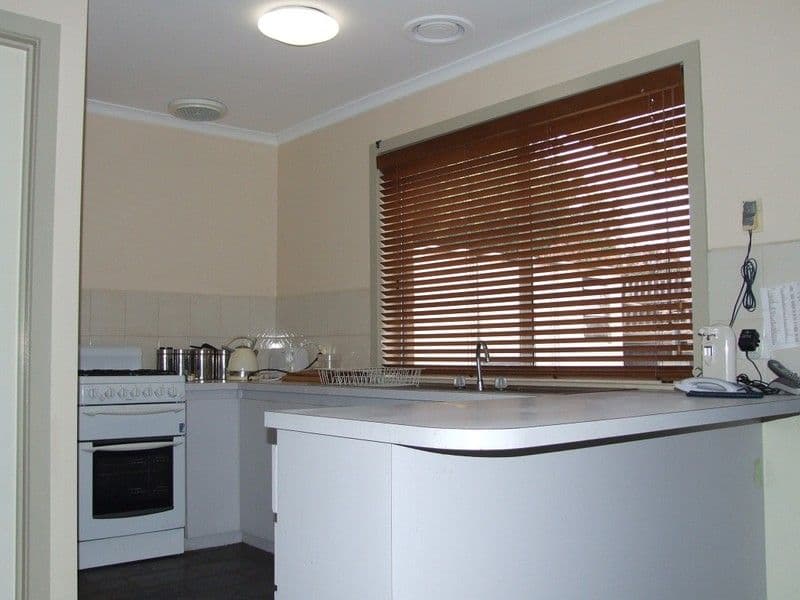 58 Andrew Street, MELTON SOUTH VIC 3338, Melton South - Thumbnail 2