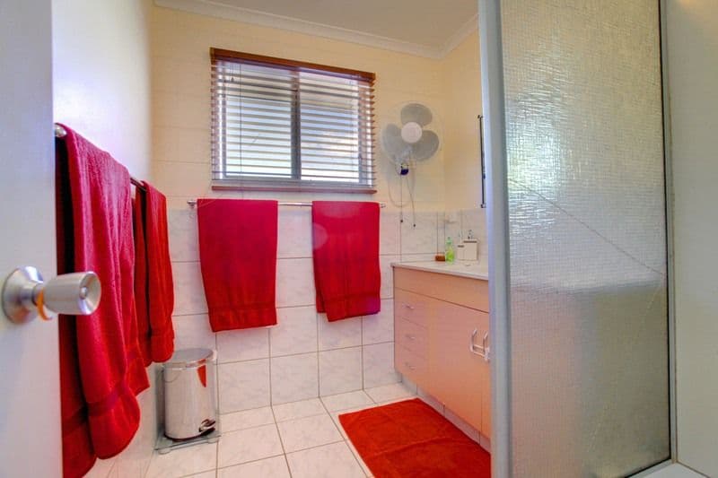 47 Ahearne Street, HERMIT PARK QLD 4812, Hermit Park - Thumbnail 5