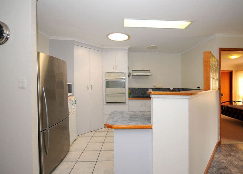 21 Wattlebird Lane, ELI WATERS QLD 4655, Eli Waters - Thumbnail 6
