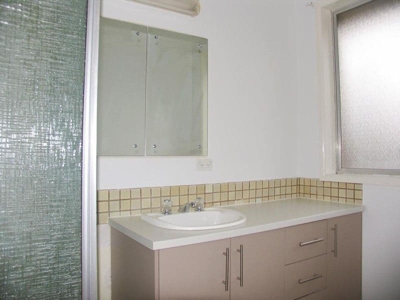 149 Gisborne-Melton Road, KURUNJANG VIC 3337, Kurunjang - Thumbnail 7