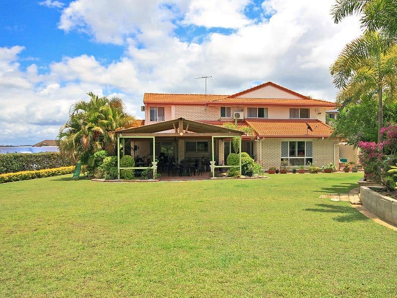 15 Lunar Place, BRIDGEMAN DOWNS QLD 4035, Bridgeman Downs - Thumbnail 2