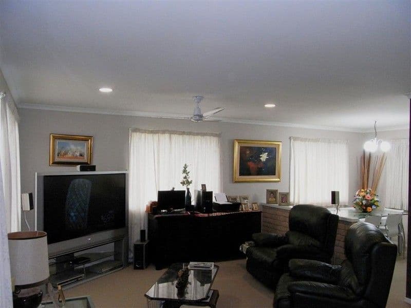 9 Trisha Court, SCARNESS QLD 4655, Scarness - Thumbnail 2