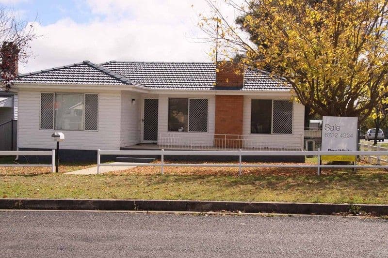 30 Walter Street, GLEN INNES NSW 2370, Glen Innes - Image 1