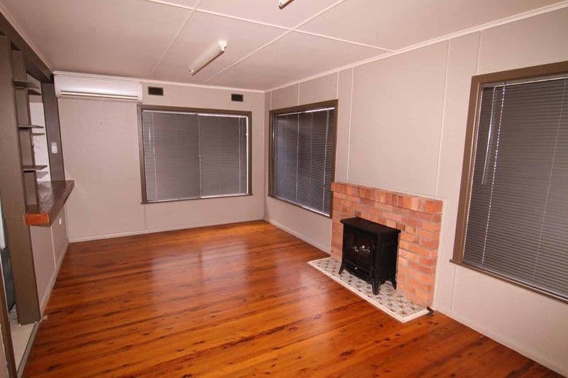 30 Walter Street, GLEN INNES NSW 2370, Glen Innes - Thumbnail 2