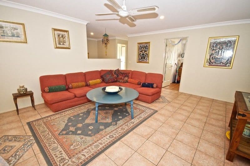 4 Tulipwood Court, ARUNDEL QLD 4214, Arundel - Thumbnail 7