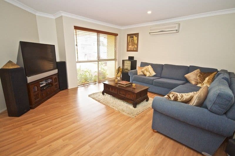 4 Tulipwood Court, ARUNDEL QLD 4214, Arundel - Thumbnail 4