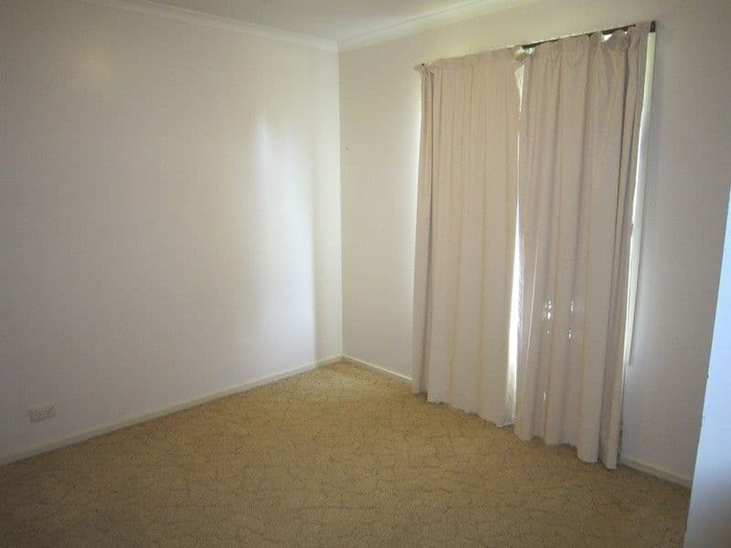 76 Crossen Street, ECHUCA VIC 3564, Echuca - Thumbnail 6