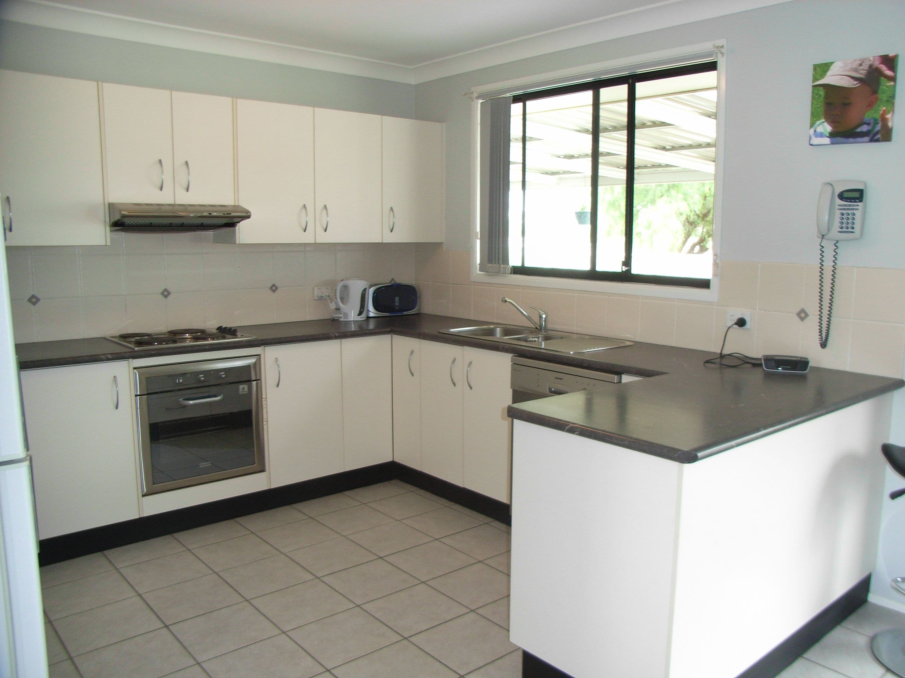 37 Warburton Drive, TAMWORTH NSW 2340, Tamworth - Thumbnail 3
