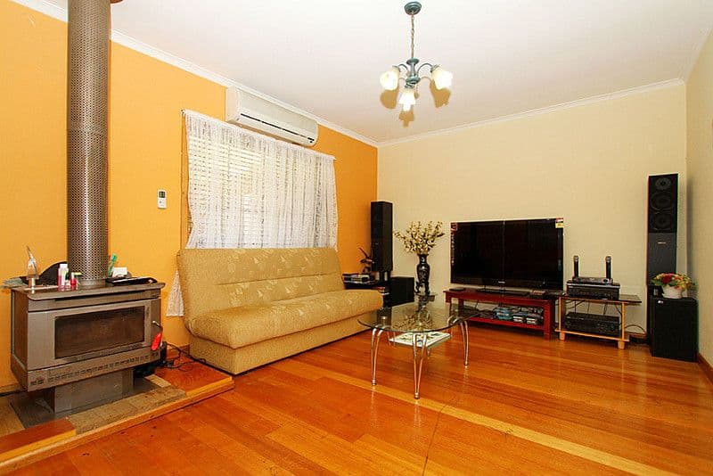 67 Andrews Avenue, RESERVOIR VIC 3073, Reservoir - Thumbnail 3