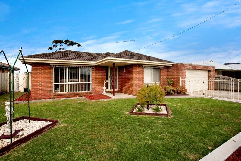 31 Carbine Drive, ST ALBANS PARK VIC 3219, St Albans Park - Image 1