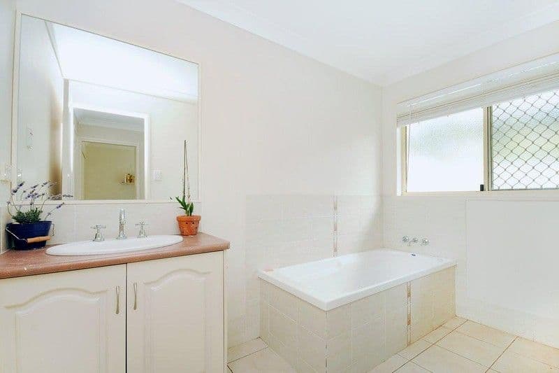 125 Smith Creek Road, VALE VIEW QLD 4352, Vale View - Thumbnail 8