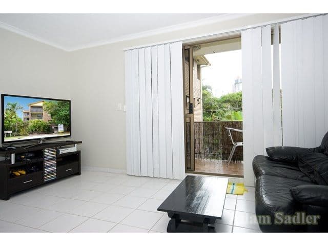 4 'Cascade Lodge' 16 Rosewood Avenue, BROADBEACH QLD 4218, Broadbeach - Thumbnail 8